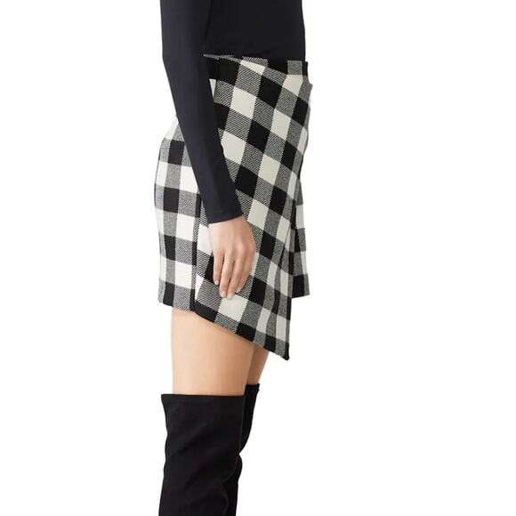 Milly Size 0 Black White Plaid Asymmetric Wrap Skirt Virgin Wool Exposed Button - Picture 11 of 12